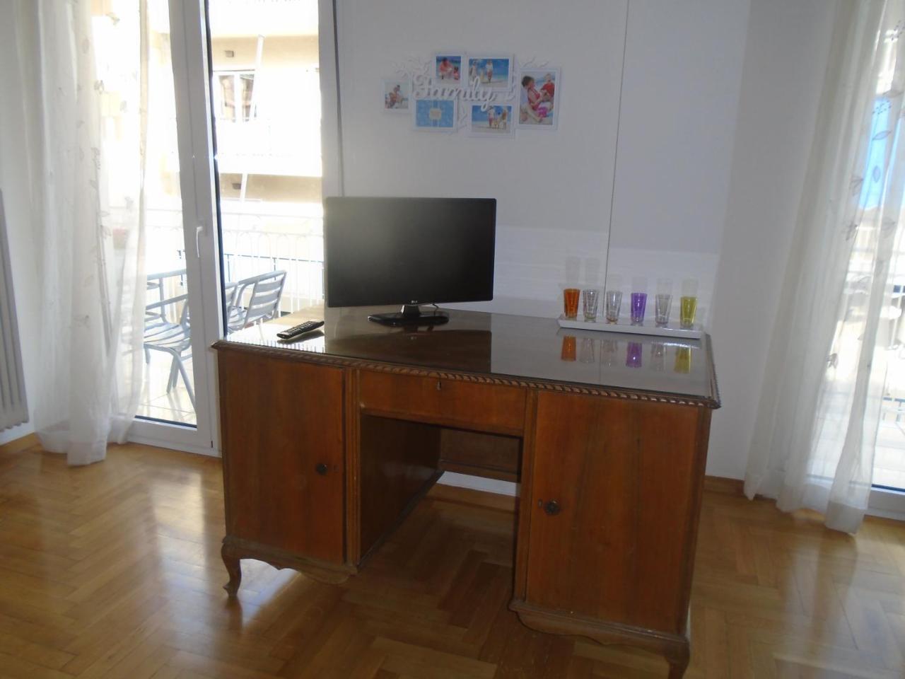 Veikou Beautiful Homes Athena Bagian luar foto