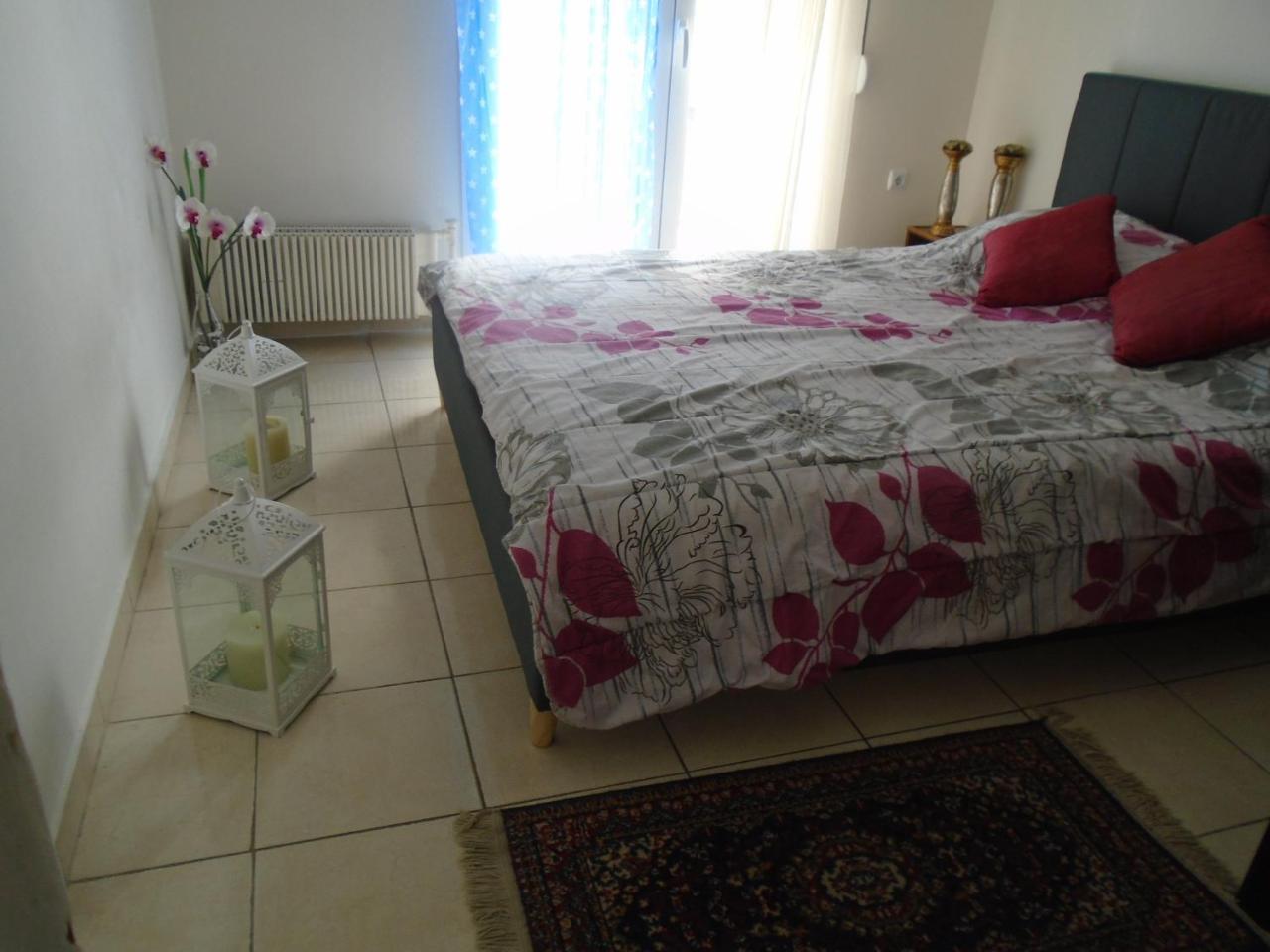 Veikou Beautiful Homes Athena Bagian luar foto